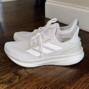 LIGHTLY WORN men’s Adidas White Minimalist Sneakers